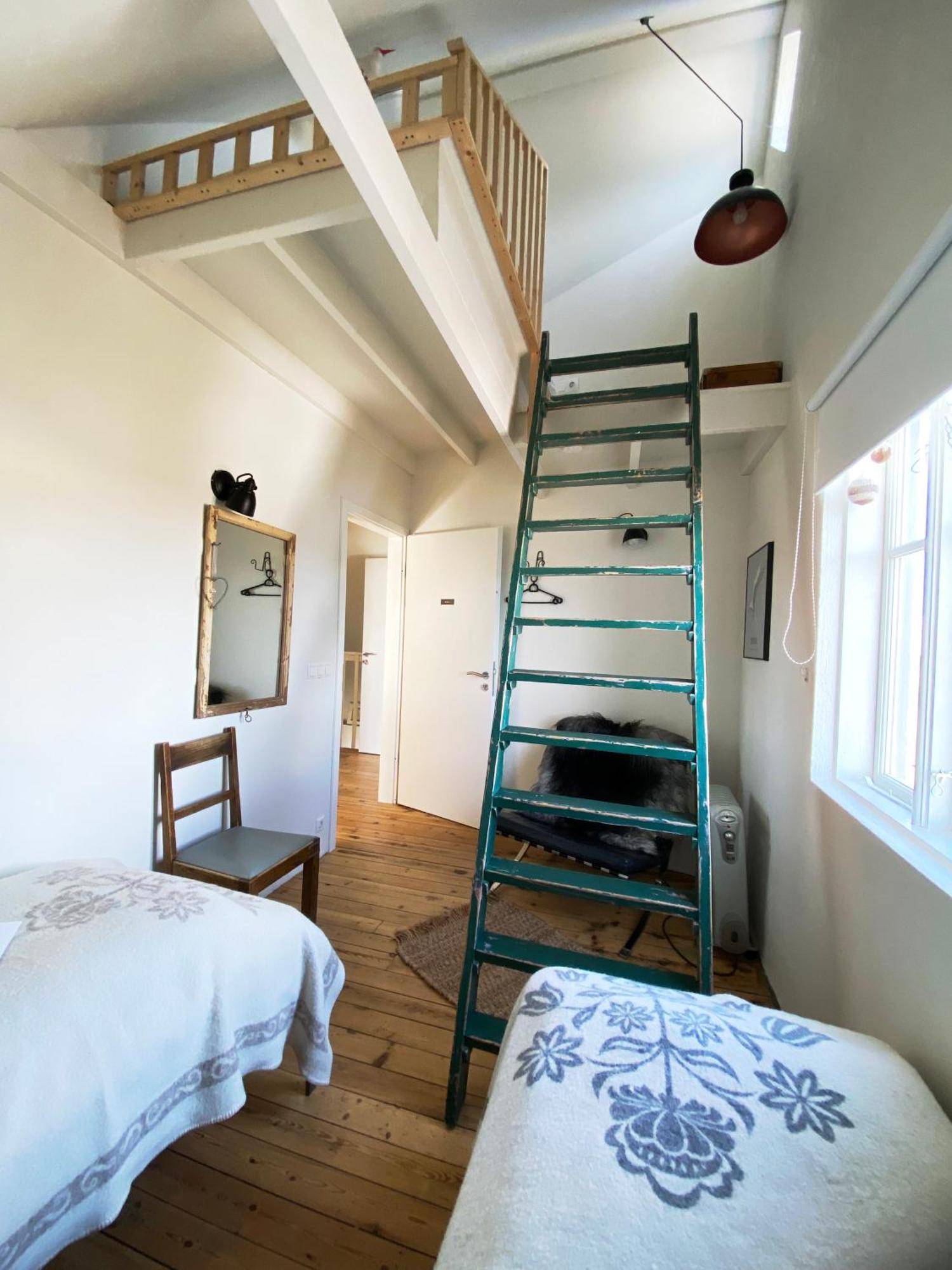 Melar Guesthouse Kópasker Exteriör bild
